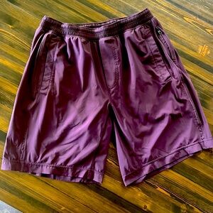 Men’s Lululemon shorts size L